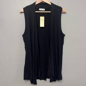 NWT Urim Apparel Women’s Sleeveless Black Cardigan Made In USA Size Large